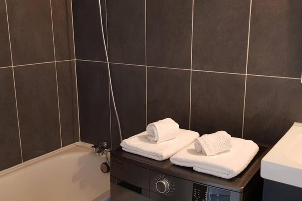 Beau Studio Renove 30M2 Balcon Vue Paris+Parking Apartment Екстериор снимка